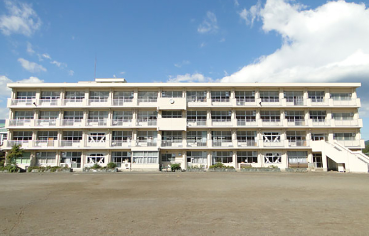 横瀬中学校